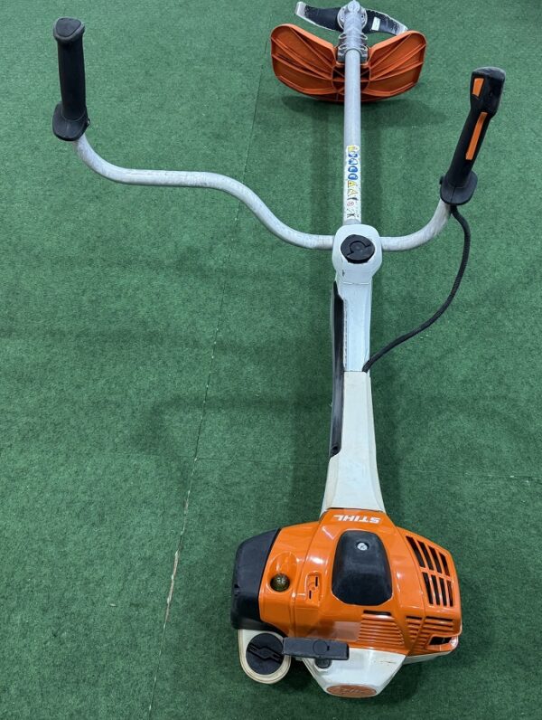 DESBROZADORA STIHL FS 561 C-EM.